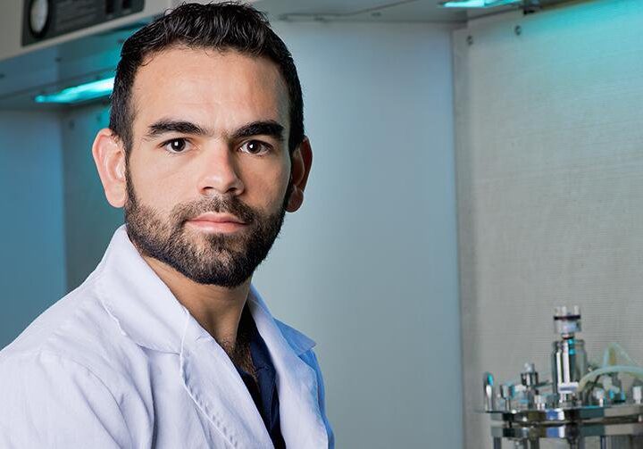 Dr. Daniel Jacobo - 4